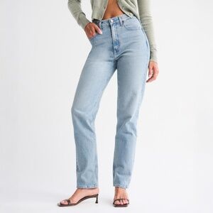 Curve Love Ultra High Rise 90s Straight Jean 18 Long